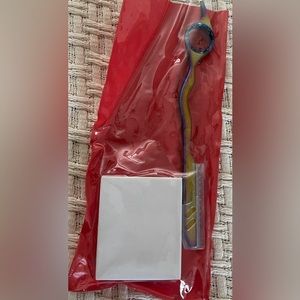 Hair thinner shearing tool with extra blades works well for wigs, comb not incl.